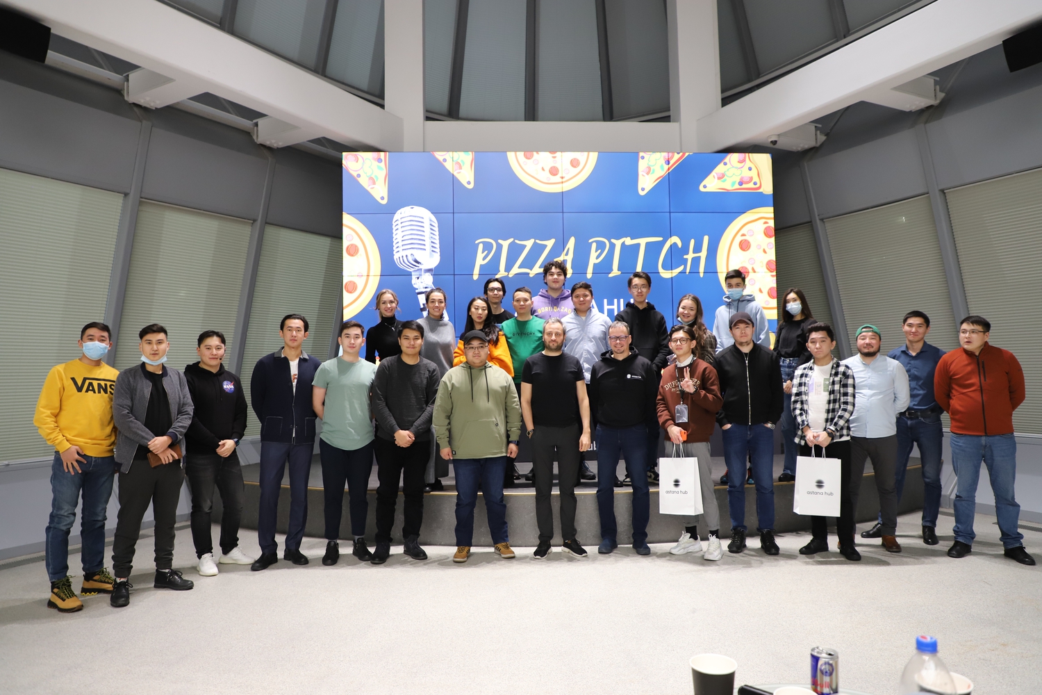 Pizza Pitch Day в Astana Hub - AITU